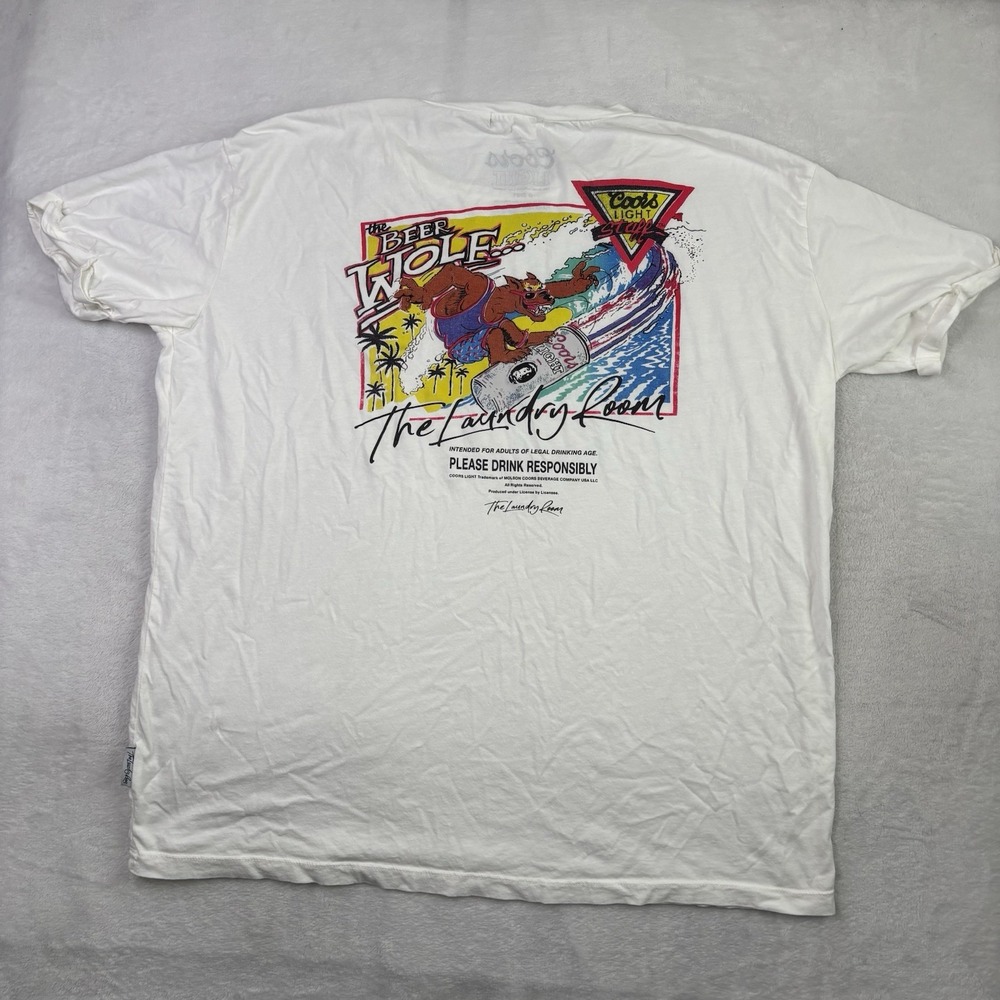 The Laundry Room Coors Light White Short Sleeve Graphic Shirt Men's XL